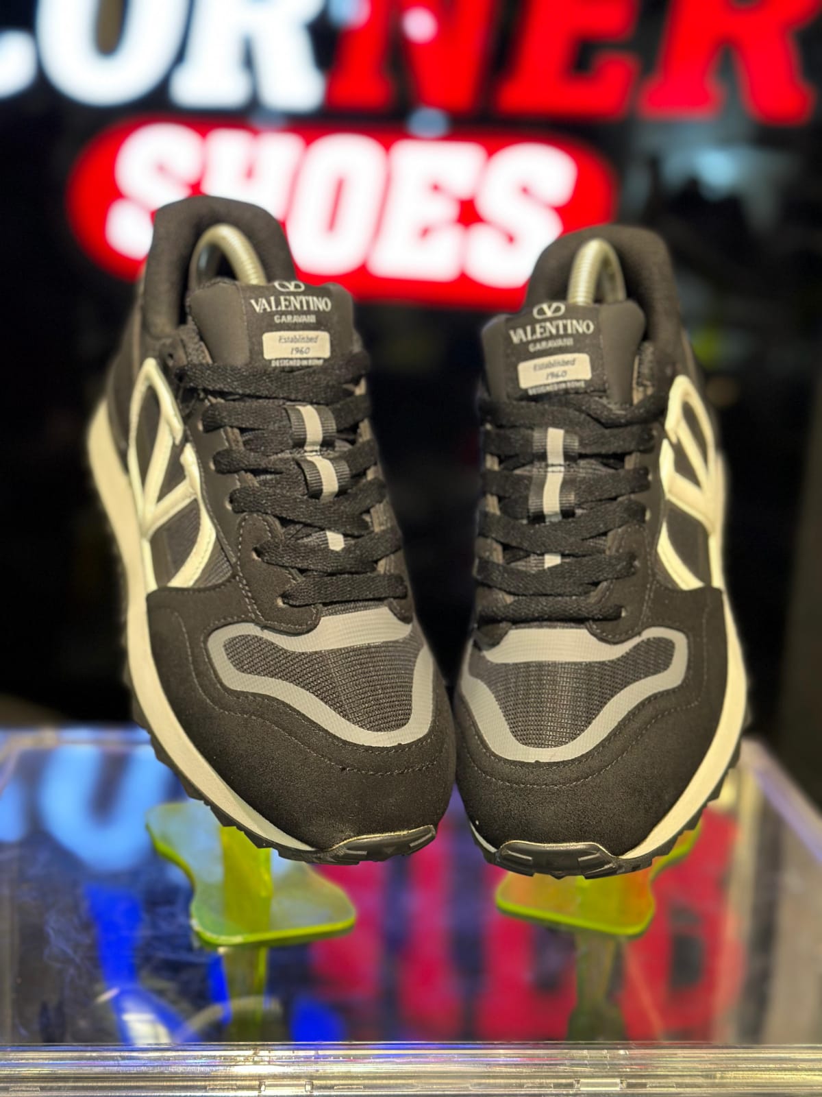 Black White G Valentino